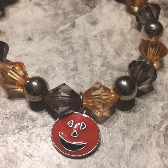 Fall Pumpkin Beaded Bracelet - Picture 2 of 4